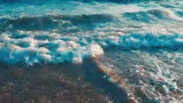 Piękny Tropikalny Materiał Plażowy Niesamowite Piaszczyste Wybrzeże Białymi Turkusowymi Falami — Wideo stockowe