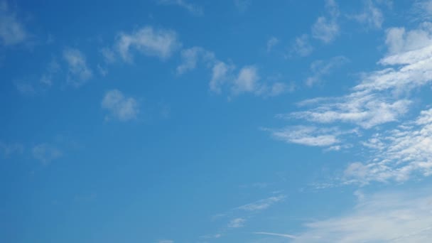 Bel Cielo Blu Con Sfondo Nuvole Luce Cielo Autunnale Naturale — Video Stock