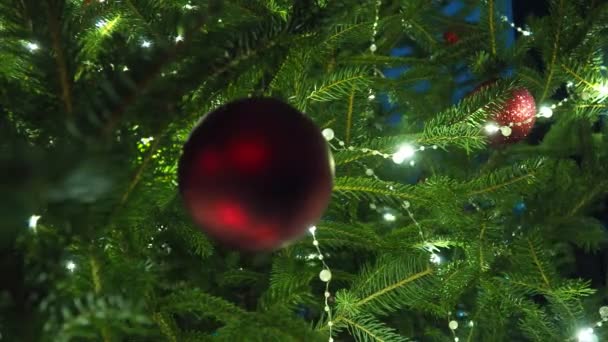 Decorações Árvore Natal Bauble Vidro Vermelho Árvore Natal Feliz Ano — Vídeo de Stock