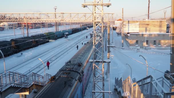 Svir Rusya Oktyabrskaya Demiryolu Üzerindeki Svir Tren Istasyonu Yolcu Yük — Stok video