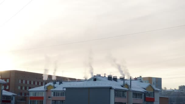 Petrozavodsk Rosja Dym Para Kominów Budynków Mieszkalnych Wielokondygnacyjnych Wzrasta Silnym — Wideo stockowe