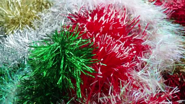 Hojalata Lluvia Color Rojo Blanco Verde Dorado Decoraciones Navidad Año — Vídeos de Stock