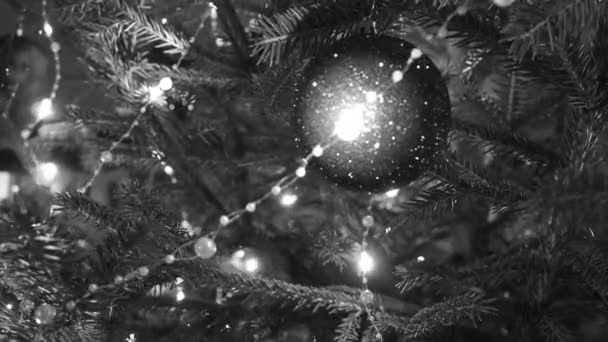 Декорации Рождественской Елки Стеклянная Безделушка Счастливой Новогодней Елки Семейному Зимнему — стоковое видео