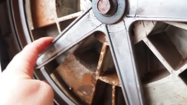 Belgrado Sérvia Danos Unidade Rolamento Máquina Lavar Roupa Demonstração Mão — Vídeo de Stock