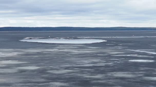 Πάγος Παρασύρεται Την Άνοιξη Στη Λίμνη Ονέγκα Καρέλια Επικίνδυνος Πάγος — Αρχείο Βίντεο