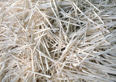 Öğütücüden kağıt parçala, dekoratif tasarım için arka plan detay dokusu.