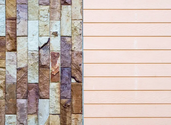Textura Erosionada Abstracta Pared Ladrillo Colorido Instalado Cerca Tablero Madera — Foto de Stock