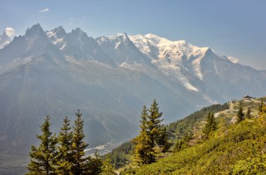 La Bolme 'dan Mont Blanc' ın sonbahar manzarası