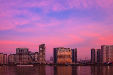 Sava Nehri 'ndeki Belgrad Rıhtım Binaları.