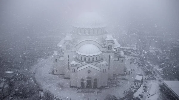 Вид Святу Саву Православну Церкву Белграді Сербія Зимовий Час Снігопаду — стокове фото