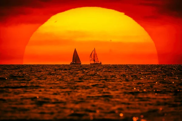 Silhouette Voilier Coucher Soleil Heure Lever Horizon Océanique — Photo