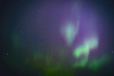 Aurora borealis, Samanyolu yıldızlı kutup ışıkları.