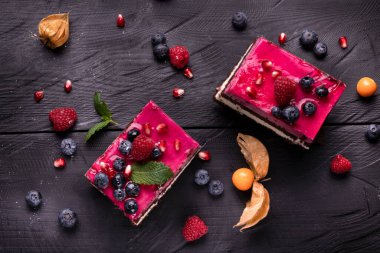 Güzel meyveli pasta manzarası.