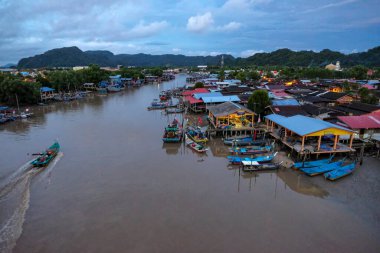 Kuala Perlis, Malezya - Ekim 2022: Kuala Perlis 'in 15 Ekim 2022 tarihinde Malezya Yarımadası' nın kuzeybatı ucunda yer alan görüntüleri