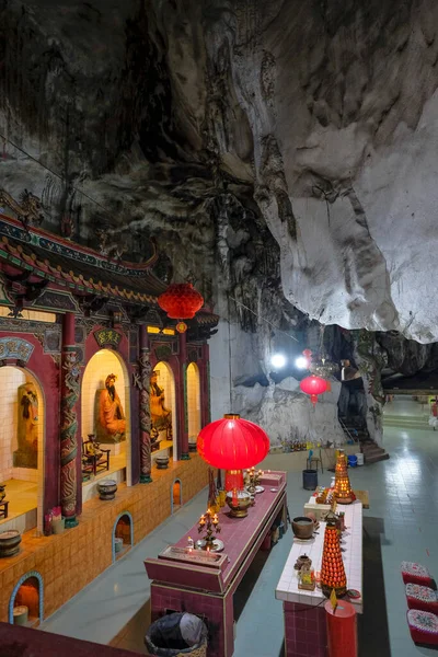 stock image Ipoh, Malaysia - October 2022: Views of the Sam Poh Tong Temple, Chinese temple built within a limestone cave on October 19, 2022 in Ipoh, Malaysia