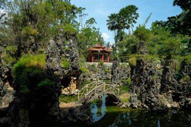 Ipoh, Malezya - Ekim 2022: Sam Poh Tong Tapınağı, 19 Ekim 2022 'de Malezya' nın Ipoh kentinde bir kireçtaşı mağarasında inşa edilen Çin tapınağı