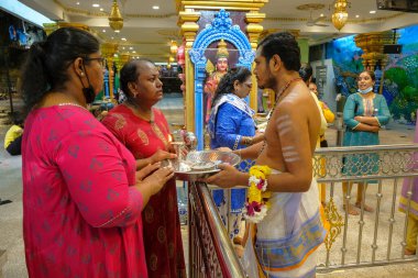 Kuala Lumpur, Malezya - Kasım 2022: Batu Mağarası 3 Kasım 2022 tarihinde Malezya 'nın Selangor kentinde Kuala Lumpur' un kuzeyinde bir Hindu tapınağıdır.