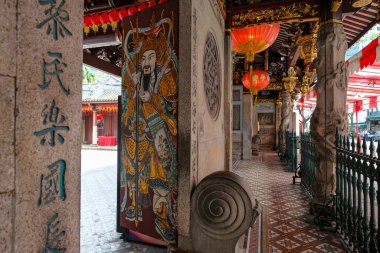 Singapur Şehri, Singapur - Aralık 2022: Singapur 'un Singapur şehrinde 6 Aralık 2022 tarihinde Thian Hock Keng Tapınağının manzarası.