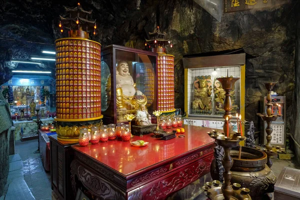 Keelung Tajwan Lutego 2023 Xiandongyan Zuisheng Temple Znajduje Się Wewnątrz — Zdjęcie stockowe