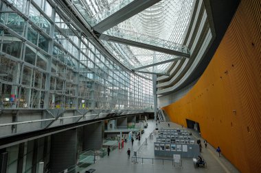 Tokyo, Japonya - 5 Mart 2023: Tokyo Uluslararası Forumu Chiyoda, Tokyo, Japonya.