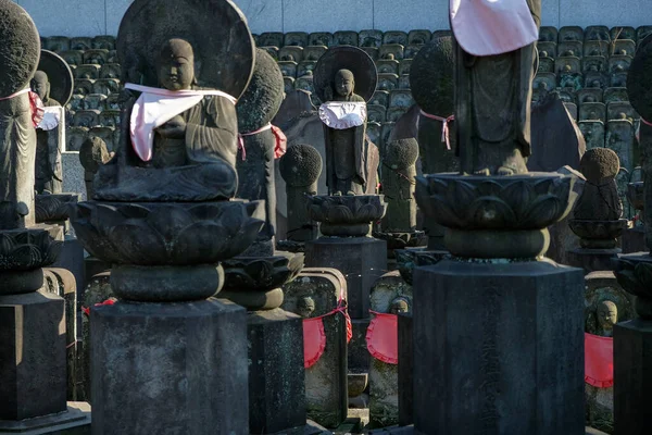 Τόκιο Ιαπωνία Μαρτίου 2023 Πέτρινα Αγάλματα Του Jizo Του Προστάτη — Φωτογραφία Αρχείου