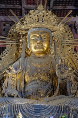 Nara, Japonya - 22 Mart 2023: Todaiji Tapınağı Japonya 'nın Nara kentindeki bir Budist tapınağıdır..