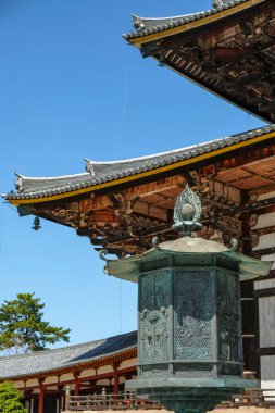 Nara, Japonya - 22 Mart 2023: Todaiji Tapınağı Japonya 'nın Nara kentindeki bir Budist tapınağıdır..