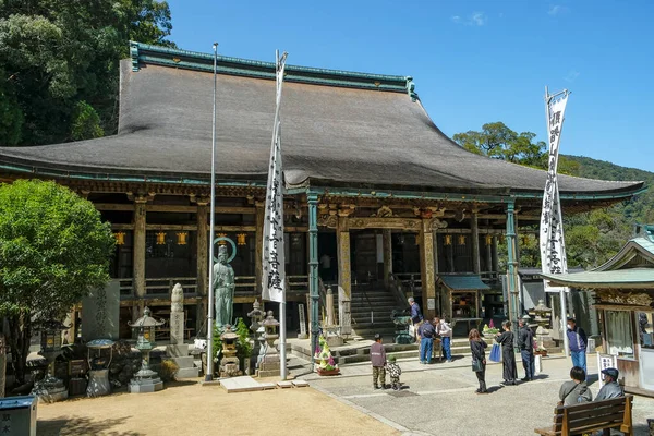 Nachikatsuura, Japonya - 19 Mart 2023: Kumano Nachi Taisha Japonya 'nın Nachikatsuura kentinde bulunan bir Shinto tapınağıdır..