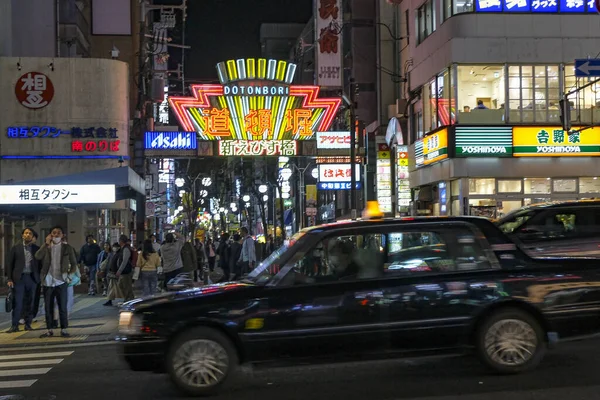 Osaka Japán Március 2023 Egy Taxi Dotonbori Környéken Osaka Japán — Stock Fotó