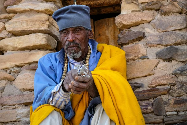Megab Éthiopie Janvier 2018 Prêtre Devant Église Daniel Korkor Dans — Photo