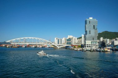 Busan, Güney Kore - 1 Haziran 2023: Busan, Güney Kore 'deki Busan Köprüsü manzarası.