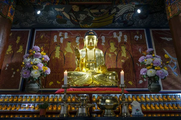2023年5月26日 大覚寺は 韓国の釜山に位置する日本の植民地時代にさかのぼる小さな仏教寺院です — ストック写真
