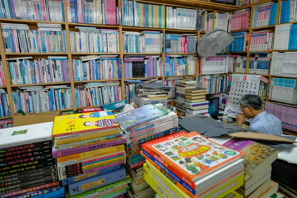 Busan Südkorea Mai 2023 Als Buchverkäufer Der Bosu Dong Book — Stockfoto