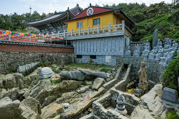 Busan Güney Kore Mayıs 2023 Haedong Yonggungsa Tapınağı Güney Kore — Stok fotoğraf