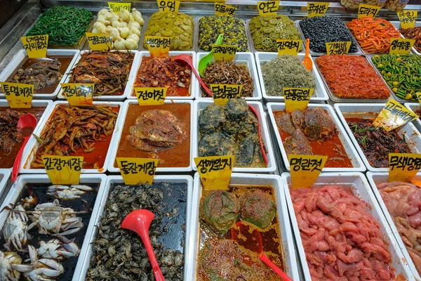 Busan Coreia Sul Maio 2023 Venda Picles Mercado Gukje Mercado — Fotografia de Stock