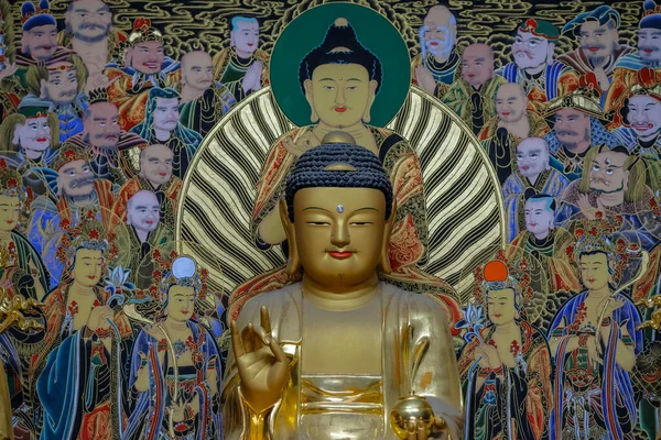 2023年5月30日 平等寺像 釜山の金城山に建立された仏教寺院 — ストック写真