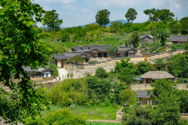 2023年6月3日 慶州の陽洞民俗村の眺め それは朝鮮王朝 韓国からの伝統的な村です — ストック写真