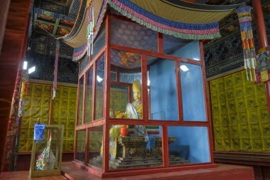 Erdenet, Moğolistan - 18 Temmuz 2023: Moğolistan 'ın Selenge ilindeki en büyük üç Budist manastır merkezinden biri olan Amarbayasgalant Manastırı.