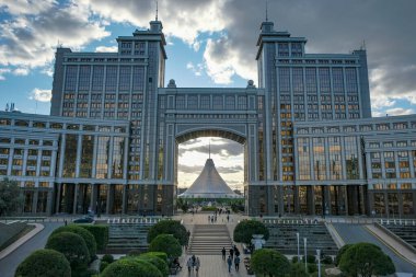 Astana, Kazakistan - 14 Ağustos 2023: Astana, Kazakistan 'daki Khan Shatyr Eğlence Merkezi.