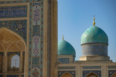 Taşkent, Özbekistan 'daki Barak Han Madrasah' ın detayları.