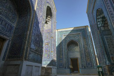Semerkant, Özbekistan - 1 Kasım 2023: Semerkant, Usbekistan 'daki Şah-i-Zinda mezarlığının ayrıntıları.