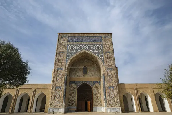 Şahrisabz, Özbekistan - 5 Kasım 2023: Shahrisabz, Özbekistan 'daki Kok Gumbaz Camisi.
