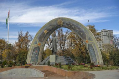 Dushanbe, Tacikistan - 17 Kasım 2023: Dushanbe, Tacikistan 'daki Rudaki Park manzarası.