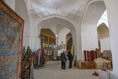 Buhara, Özbekistan - 9 Aralık 2023: Toqi Zargaron, Özbekistan 'ın Buhara kentinde bir pazar..