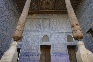 Khiva, Özbekistan - 15 Aralık 2023: Özbekistan 'ın eski Khiva kentindeki Kuhna Ark Kalesi.