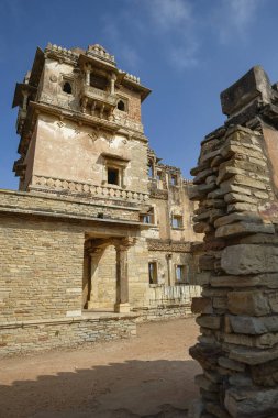 Chittorgarh, Hindistan - 6 Ocak 2024: Chittorgarh Kalesindeki Kumbha Sarayı, Rajasthan, Hindistan.