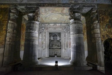 Ajanta, Hindistan - 19 Ocak 2024: Ajanta Mağaraları Ajanta, Aurangabad, Maharashtra, Hindistan 'daki Budist mağara anıtlarıdır..