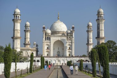 Aurangabad, Hindistan - 21 Ocak 2024: Bibi Ka Maqbara, Hindistan 'ın Aurangabad kentinde Azam Shah tarafından inşa edilmiş bir mozoledir..