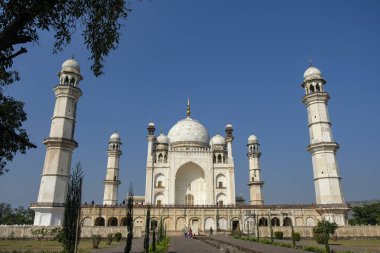 Aurangabad, Hindistan - 21 Ocak 2024: Bibi Ka Maqbara, Hindistan 'ın Aurangabad kentinde Azam Shah tarafından inşa edilmiş bir mozoledir..