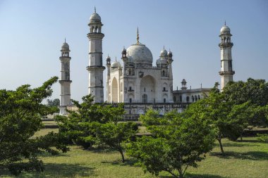 Aurangabad, Hindistan - 21 Ocak 2024: Bibi Ka Maqbara, Hindistan 'ın Aurangabad kentinde Azam Shah tarafından inşa edilmiş bir mozoledir..